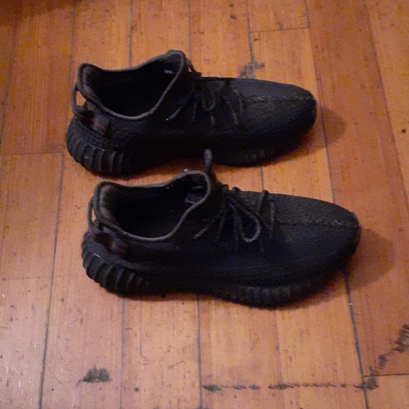 Yeezy - Picture 2 of 2